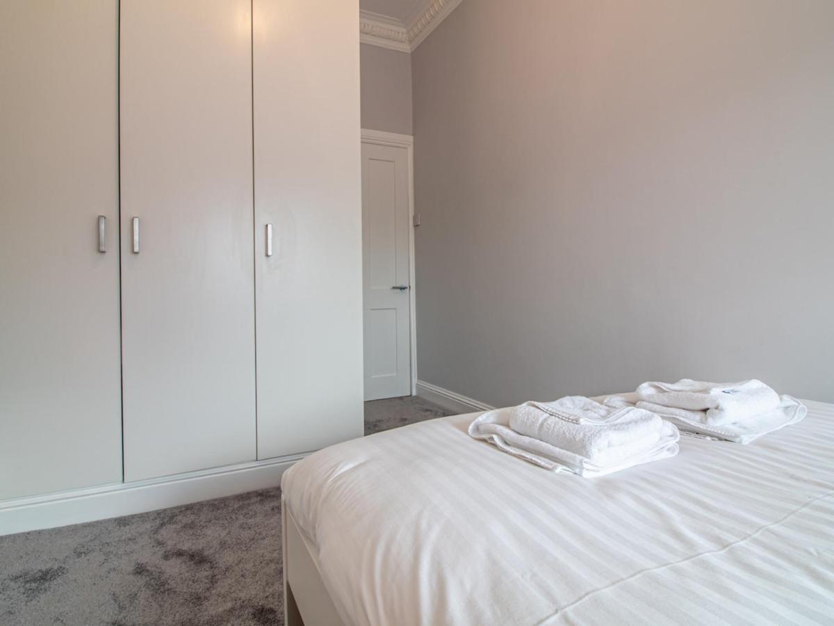 Modern 1Br Apartment In Heart Of West End Glasgow Exterior photo